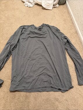 Men's Long-Sleeve Crew Neck Shirt - Gray